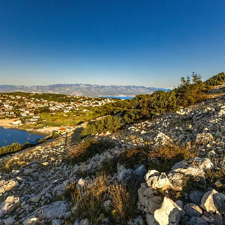 1 * Supetarska Draga